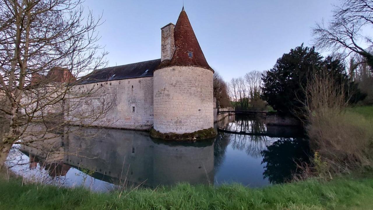 Chateau De Mauvilly Eksteriør bilde